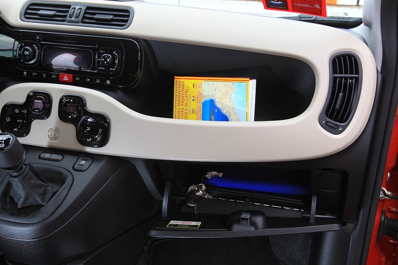 2014-Fiat-Panda-storage