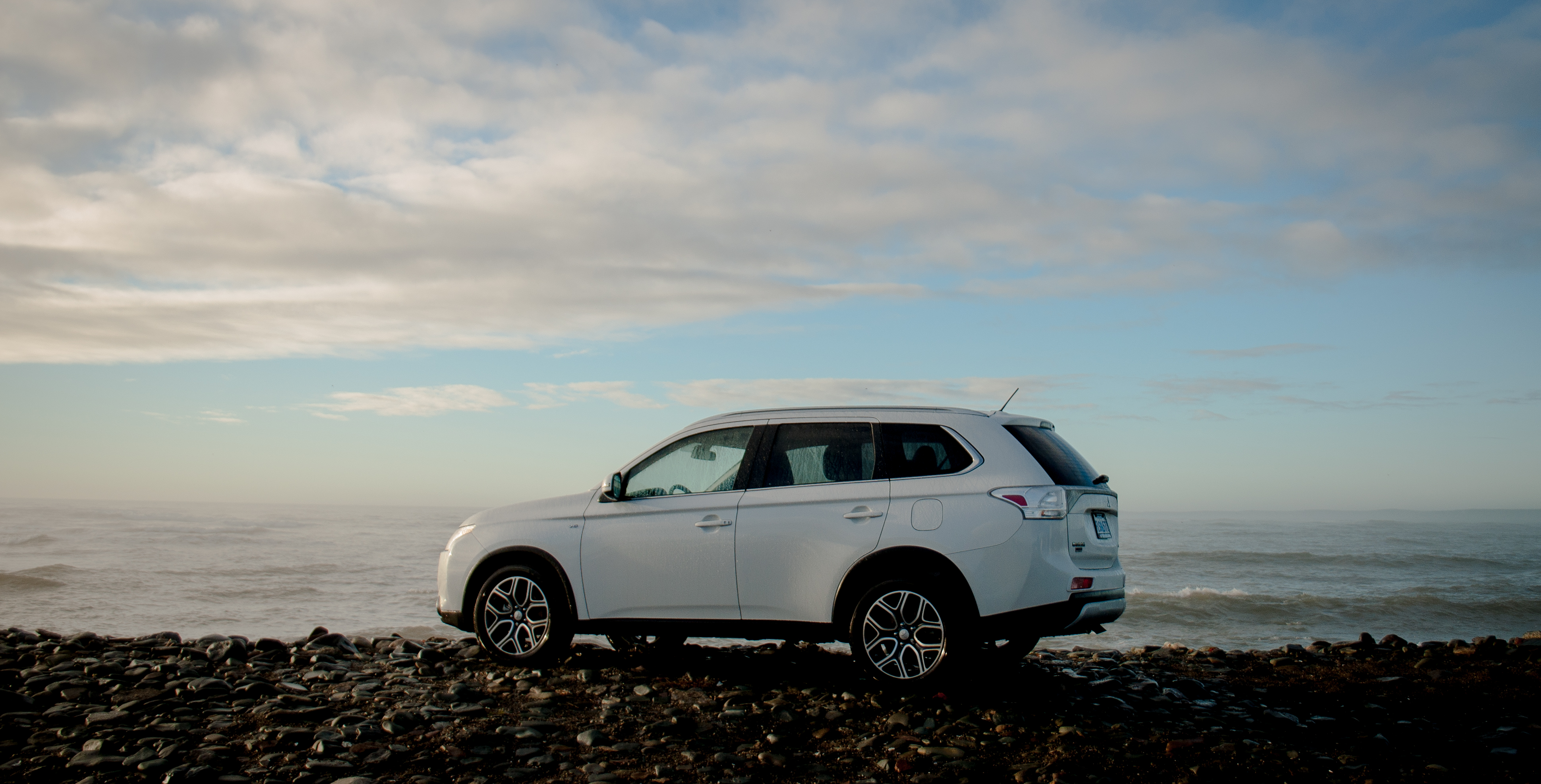 Experience practicality and style in the Mitsubishi Outlander - Auto ...