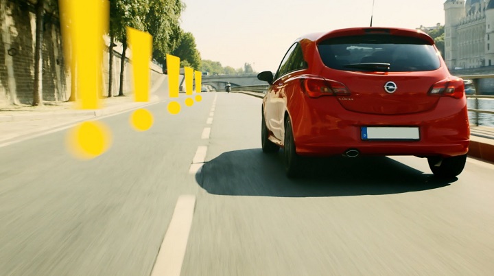 2015-Opel-Corsa-OH-red-advert