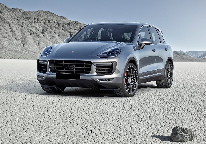 Porsche-Cayenne-2015-front-desert