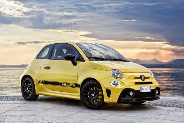 The Fiat Abarth 595, a smart and zippy car | Auto Mart Blog
