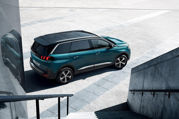 Peugeot 5008 - Exterior - Auto Mart