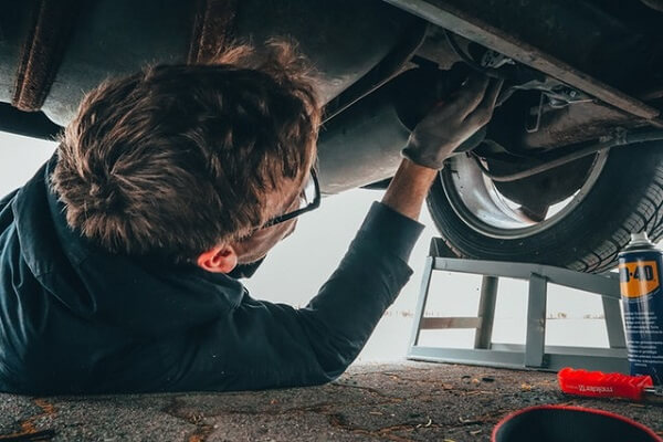 Essential vehicle maintenance checks for novice drivers | Auto Mart Blog